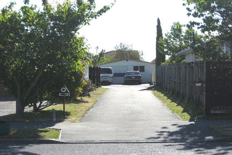 Photo of property in 27a Valecrest Avenue, Parklands, Christchurch, 8083