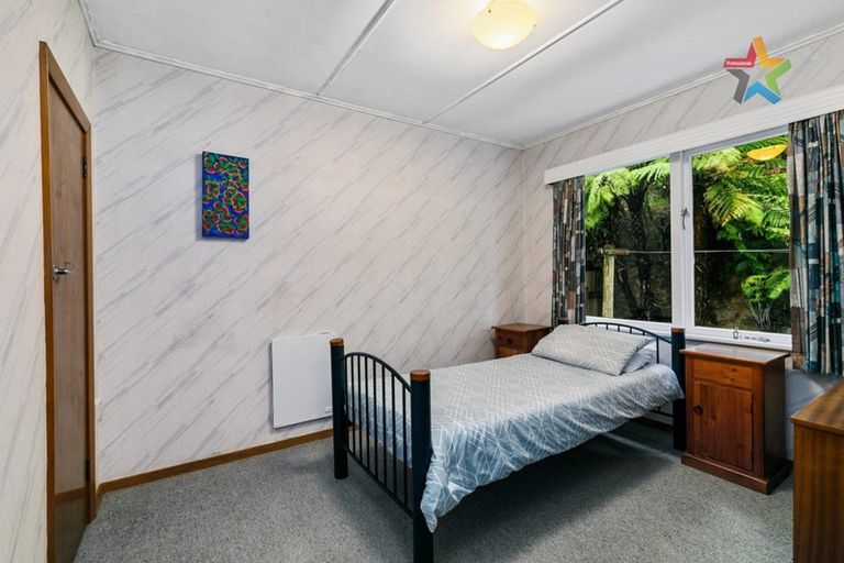 Photo of property in 165 Wellington Road, Wainuiomata, Lower Hutt, 5014