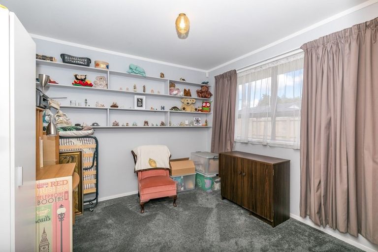 Photo of property in 9 Page Place, Hamilton East, Hamilton, 3216