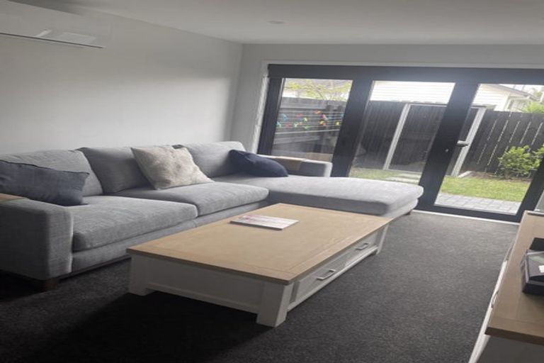 Photo of property in 5/793 Te Atatu Road, Te Atatu Peninsula, Auckland, 0610