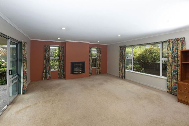Photo of property in 2/106 Saint James Avenue, Papanui, Christchurch, 8053