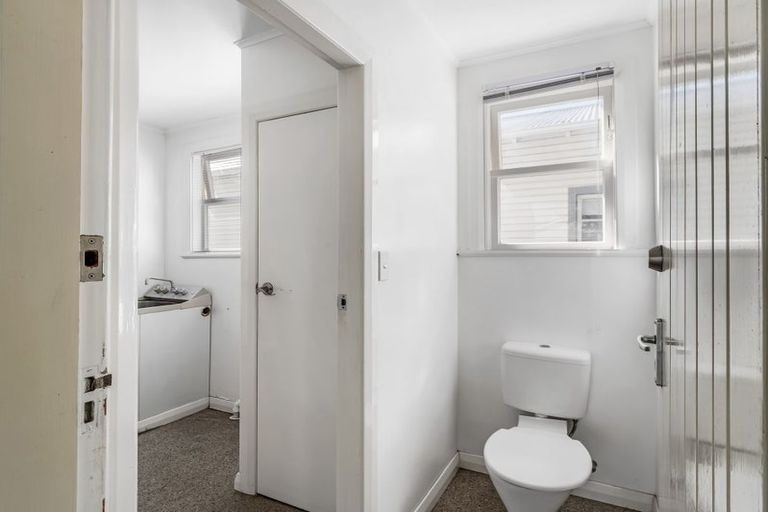 Photo of property in 69 Carlton Avenue, Tawhero, Whanganui, 4501