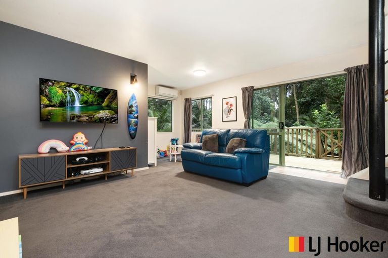 Photo of property in 42 Collie Street, Hillpark, Auckland, 2102