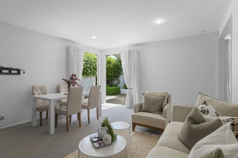 Photo of property in 1/22 Stoneyhurst Street, St Albans, Christchurch, 8014