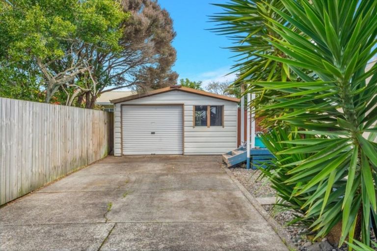 Photo of property in 4 Mckinley Place, Nawton, Hamilton, 3200