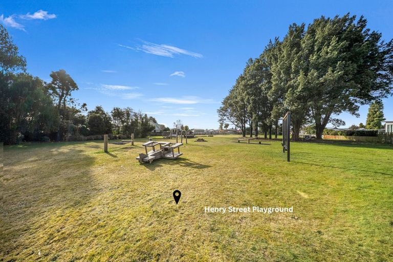Photo of property in 19 Henry Street, Te Anau, 9600