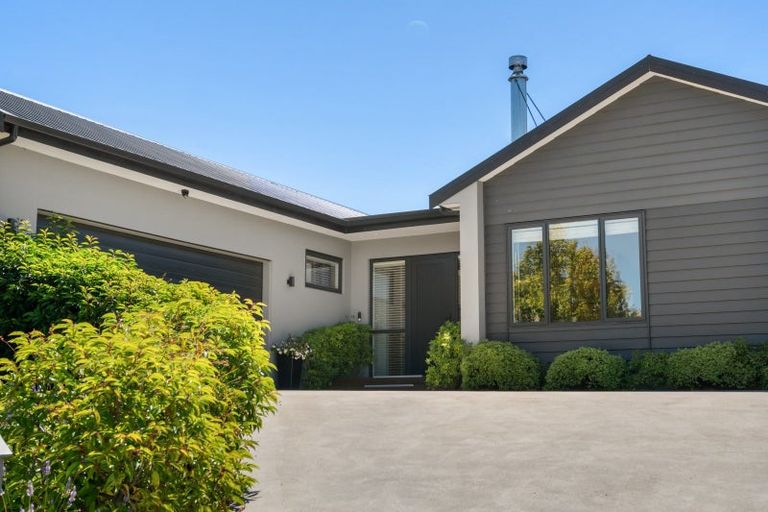 Photo of property in 45 Mount Linton Avenue, Wanaka, 9305