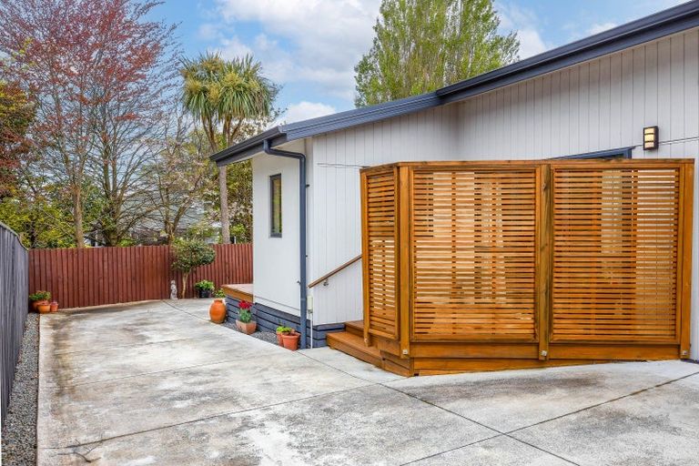 Photo of property in 2/104 Perry Street, Papanui, Christchurch, 8053