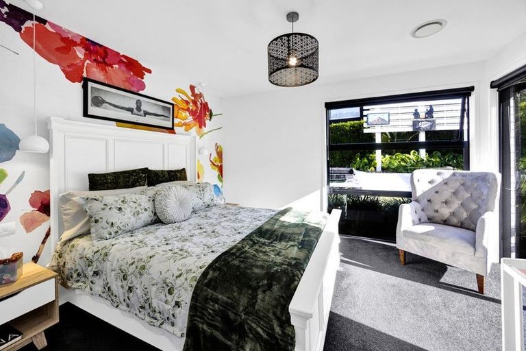 Photo of property in 14 Brooklands Road, Brooklands, New Plymouth, 4310