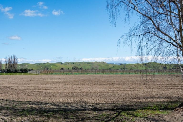 Photo of property in 64 Moteo Pa Road, Puketapu, Napier, 4183