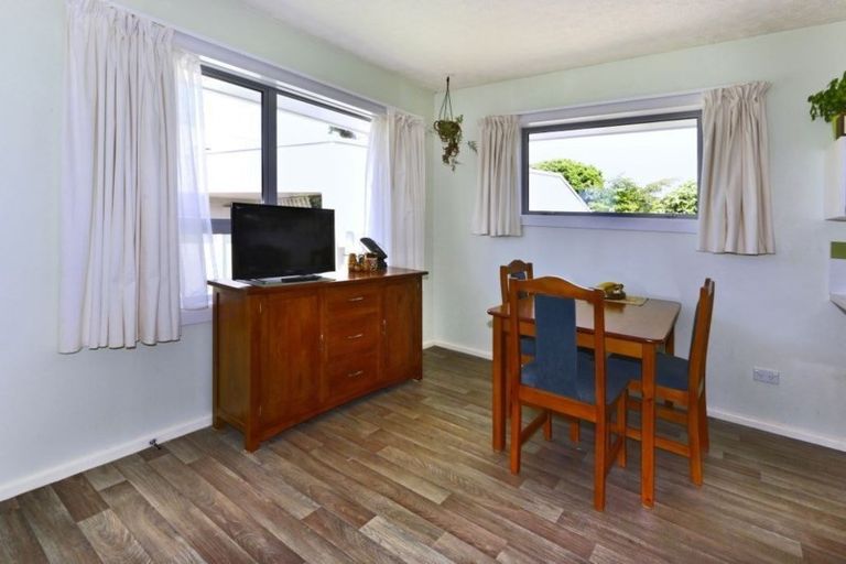 Photo of property in 1/84 Cutts Road, Russley, Christchurch, 8042