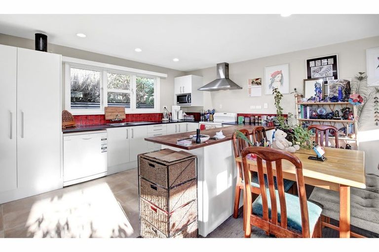 Photo of property in 13 Gilbert Street, Amberley, 7410