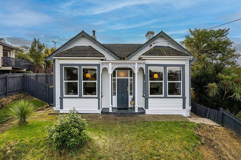Photo of property in 63 Lawrence Street, Mornington, Dunedin, 9011