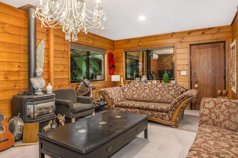 Photo of property in 27 Sailmaker Close, Whitby, Porirua, 5024