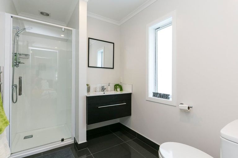 Photo of property in 5 Richard Street, Titahi Bay, Porirua, 5022