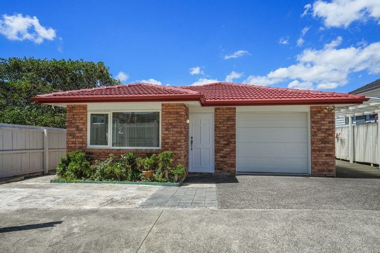 Photo of property in 67a Avenue Road, Otahuhu, Auckland, 1062