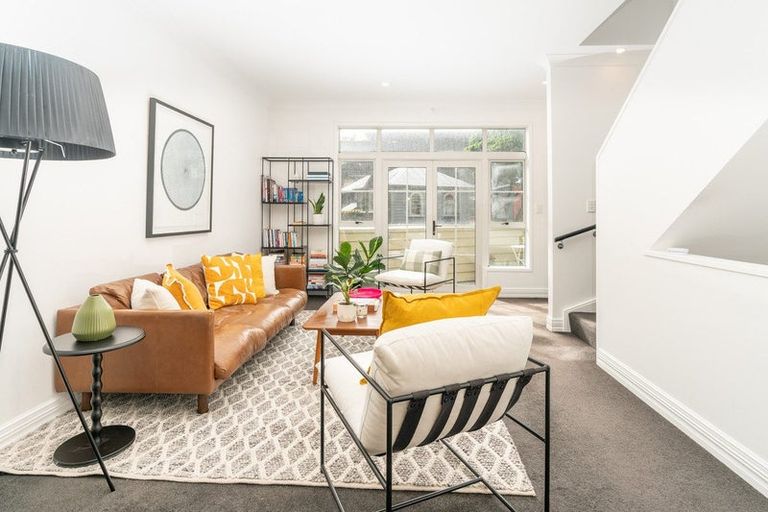 Photo of property in 7 Murphy Street, Thorndon, Wellington, 6011