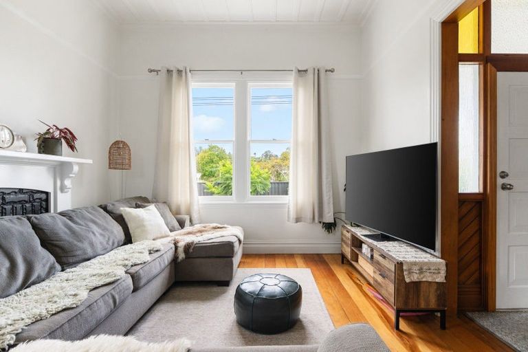 Photo of property in 42 Valley Road, Mangapapa, Gisborne, 4010