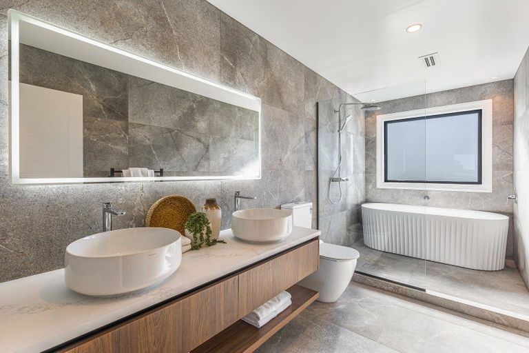 Photo of property in 20 Kikorangi Drive, Wainui, 0992