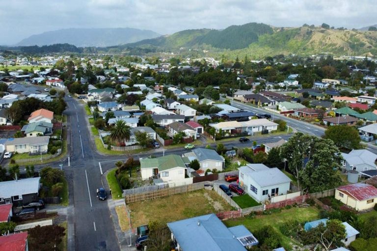 Photo of property in 36 Makarini Street, Paraparaumu, 5032