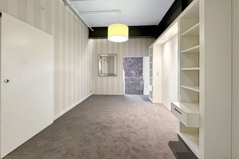 Photo of property in Waterloo Quay Apartments, 205/28 Waterloo Quay, Pipitea, Wellington, 6011