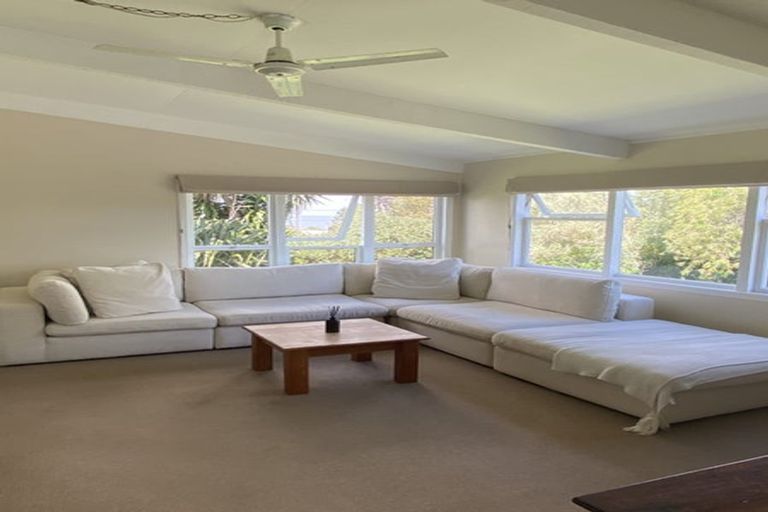 Photo of property in 38 Hauraki Road, Leigh, Warkworth, 0985