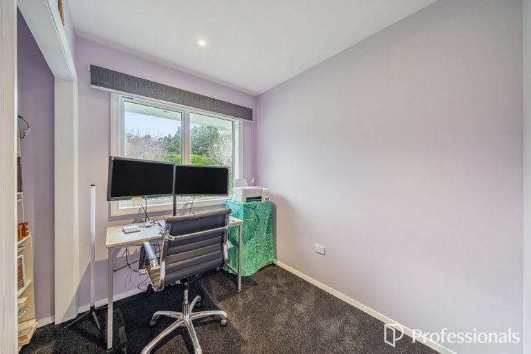 Photo of property in 57 Poto Road, Normandale, Lower Hutt, 5010