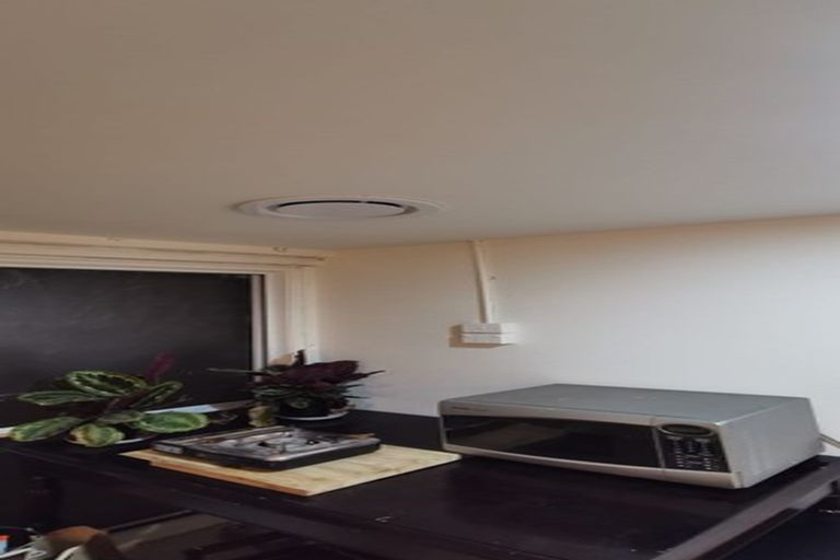 Photo of property in 2/55 Glenmore Road, Sunnyhills, Auckland, 2010