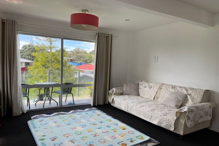 Photo of property in 3/7 Alston Avenue, Kelston, Auckland, 0602