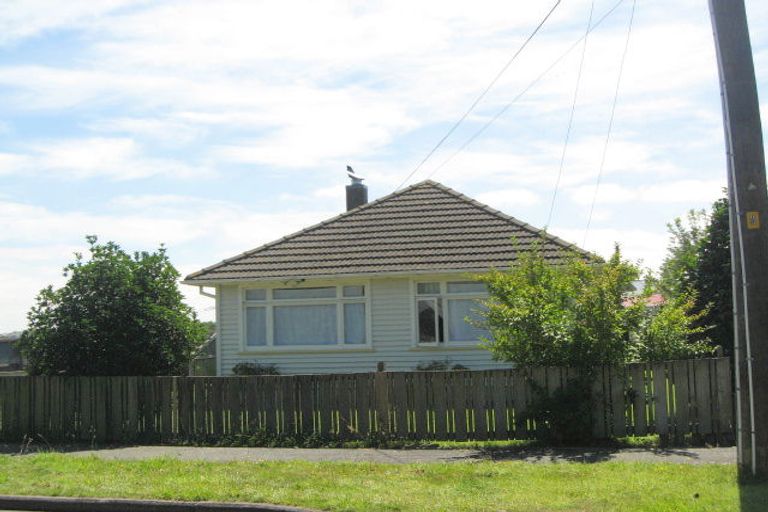 Photo of property in 32 Leistrella Road, Hoon Hay, Christchurch, 8025