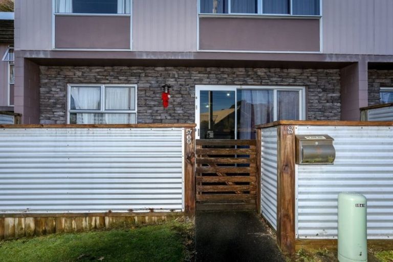 Photo of property in 57/8 Carrington Street, Lower Vogeltown, New Plymouth, 4310