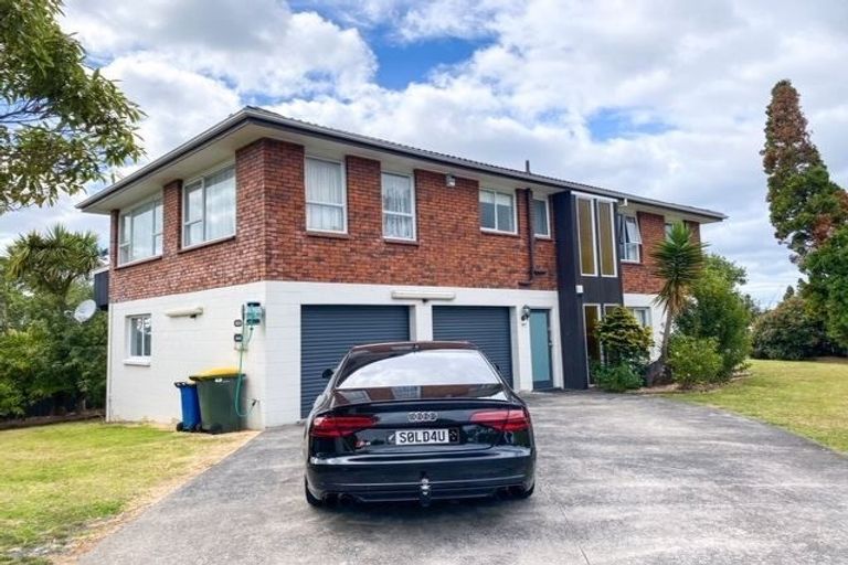 Photo of property in 22 Hartley Terrace, Massey, Auckland, 0614