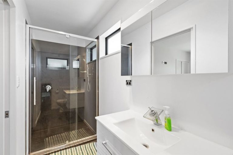 Photo of property in 163 Queenspark Drive, Parklands, Christchurch, 8083