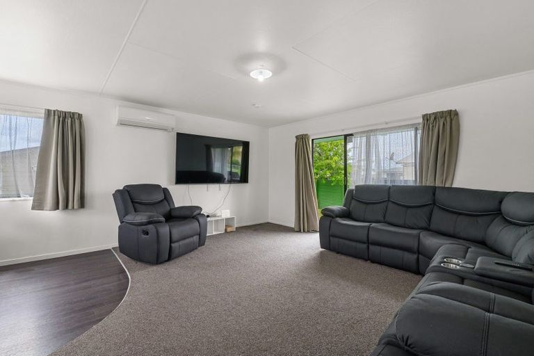 Photo of property in 33 Sunrise Avenue, Owhata, Rotorua, 3010
