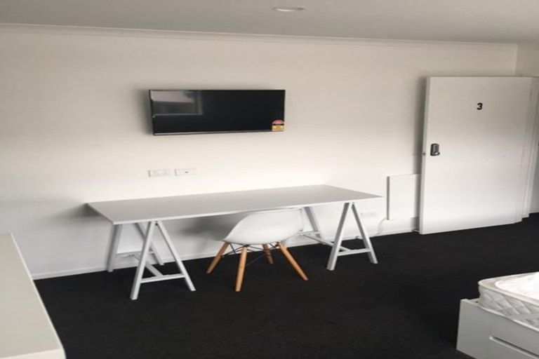 Photo of property in 2/16 Hogan Street, Hamilton East, Hamilton, 3216