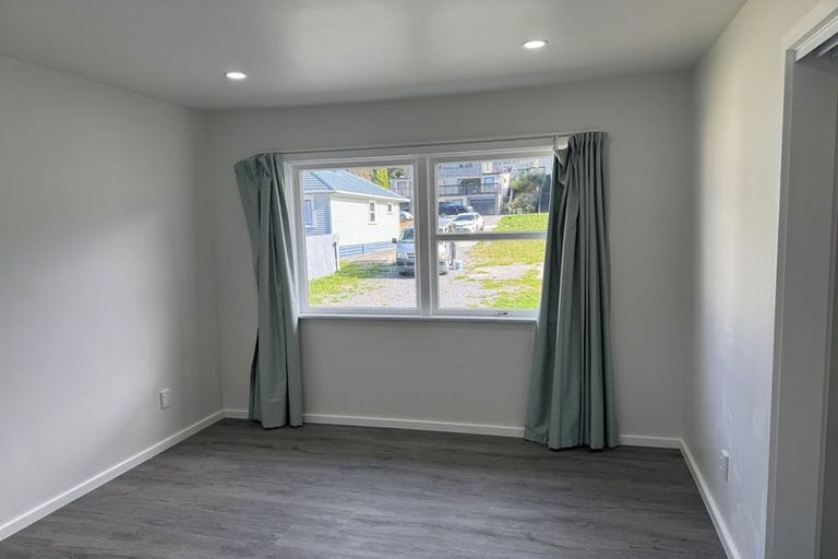 Photo of property in 11 Main Road, Wainuiomata, Lower Hutt, 5014
