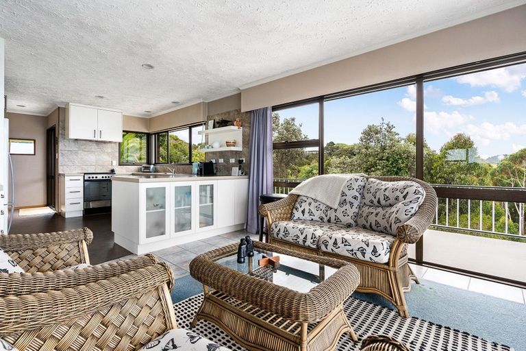 Photo of property in 35 Sandspit View Way, Ngunguru, Whangarei, 0173