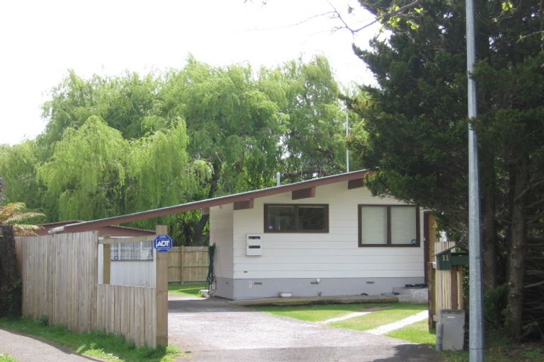 Photo of property in 11 Luke Place, Fairy Springs, Rotorua, 3015