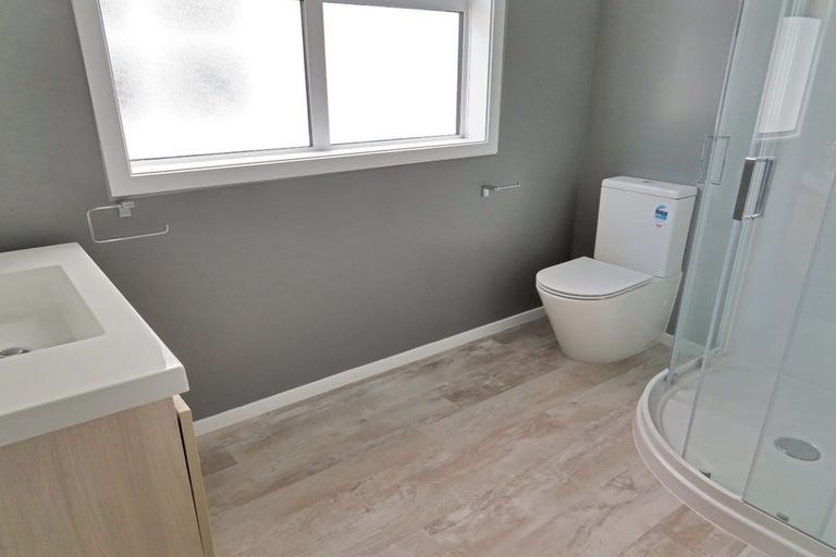 Photo of property in 358 George Street, Stokes Valley, Lower Hutt, 5019