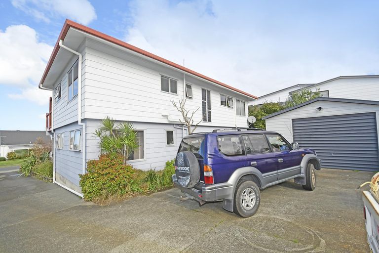 Photo of property in 9 Hinemoa Place, Snells Beach, 0920