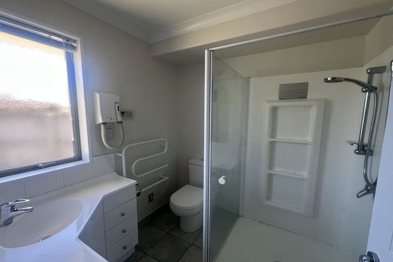 Photo of property in 3 Dunmurry Place, Casebrook, Christchurch, 8051