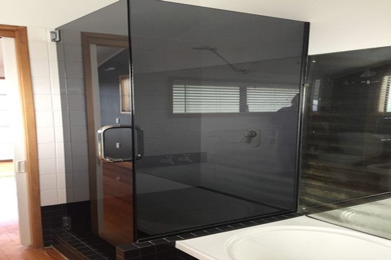 Photo of property in 1/2 Wolfe Street, Regent, Whangarei, 0112