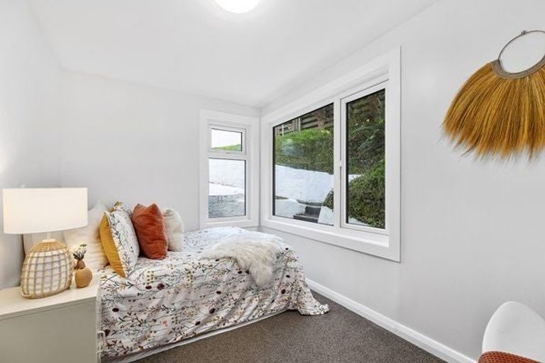 Photo of property in 175 The Ridgeway, Kingston, Wellington, 6021