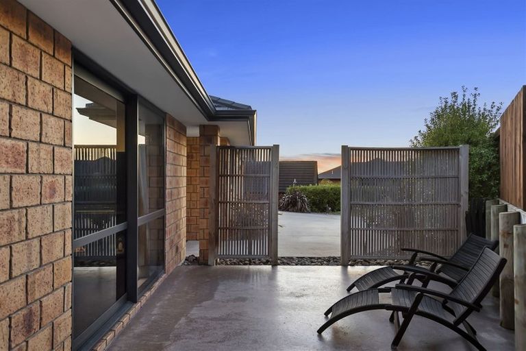 Photo of property in 8 Ashbourne Lane, Dinsdale, Hamilton, 3204