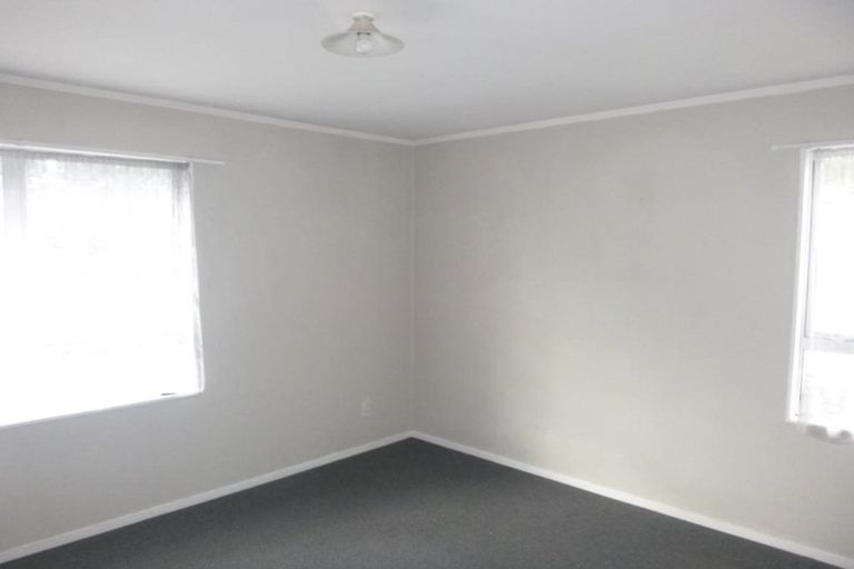Photo of property in 4d Flock Grove, Fairfield, Lower Hutt, 5011