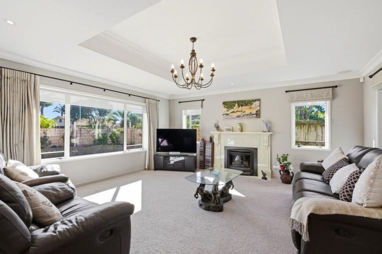 Photo of property in 29 Saint Heliers Place, Papamoa Beach, Papamoa, 3118