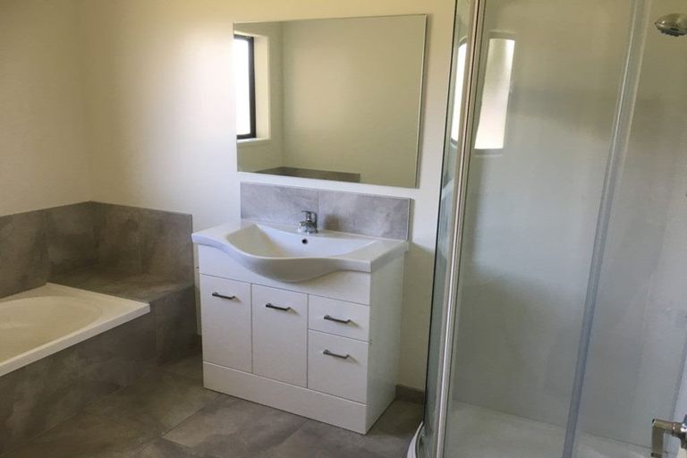 Photo of property in 17 Cole Terrace, Te Kamo, Whangarei, 0112