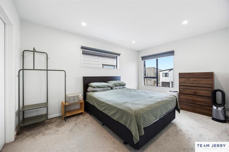 Photo of property in 47 Whare Kauri Road, Papakura, 2110