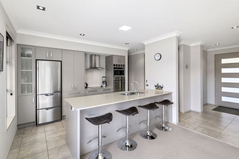 Photo of property in 101 Bing Lucas Drive, Tawa, Wellington, 5028