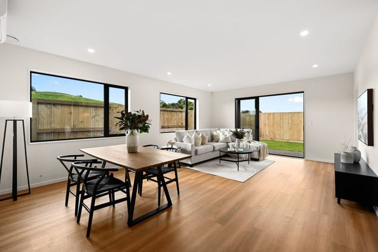 Photo of property in 53 Overton Street, Rototuna North, 3210